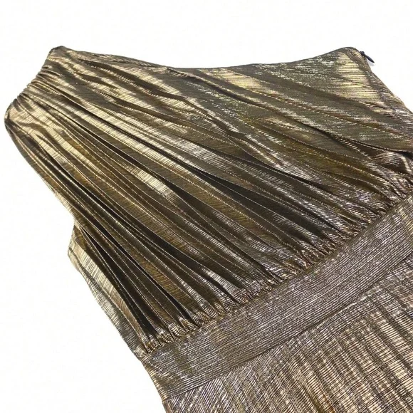 Luxe Metallic Pleated High Waisted Party Formal Wedding Dress - Picture 5 of 6